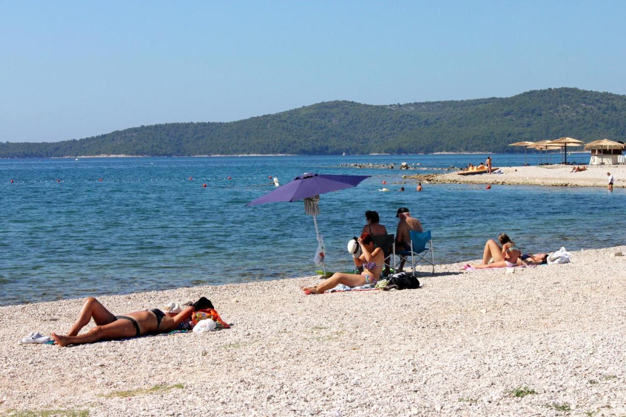 Apartments By The Sea Brodarica, Sibenik - 13615 Kültér fotó